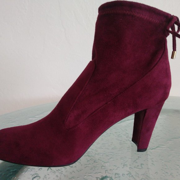 Raspberry suede booties - Picture 4 of 5